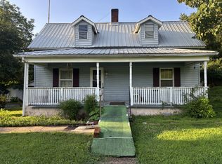 463 E Illinois Ave, Whitwell, TN 37397