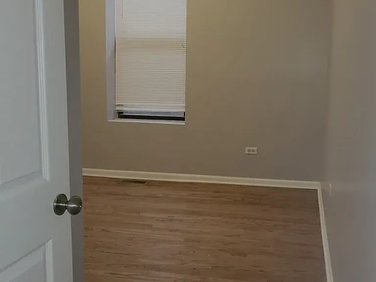 4709 S Indiana Ave #1N — Photo 8