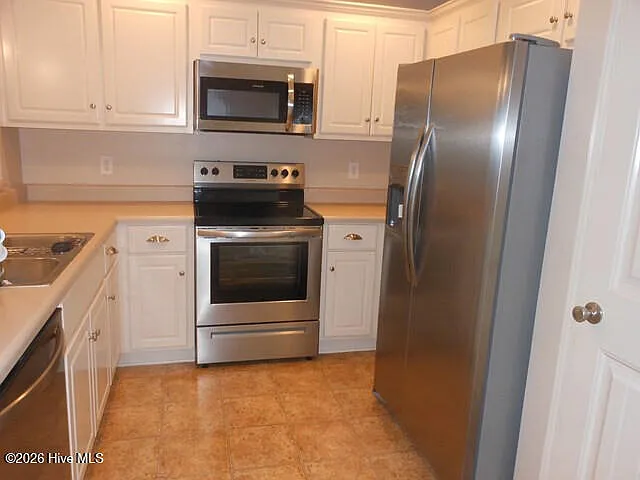 1117 Sierra Ln — Photo 2