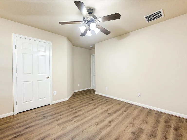 16702 Grovetrail Ln — Photo 9