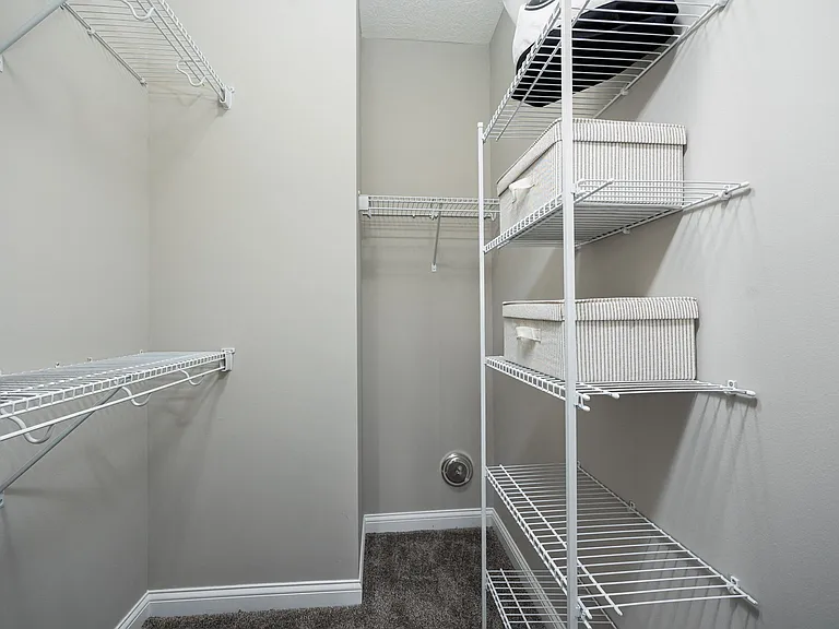 Landmark Lofts — Photo 13