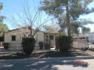 19211 Lindsay St, Hesperia, CA 92345
