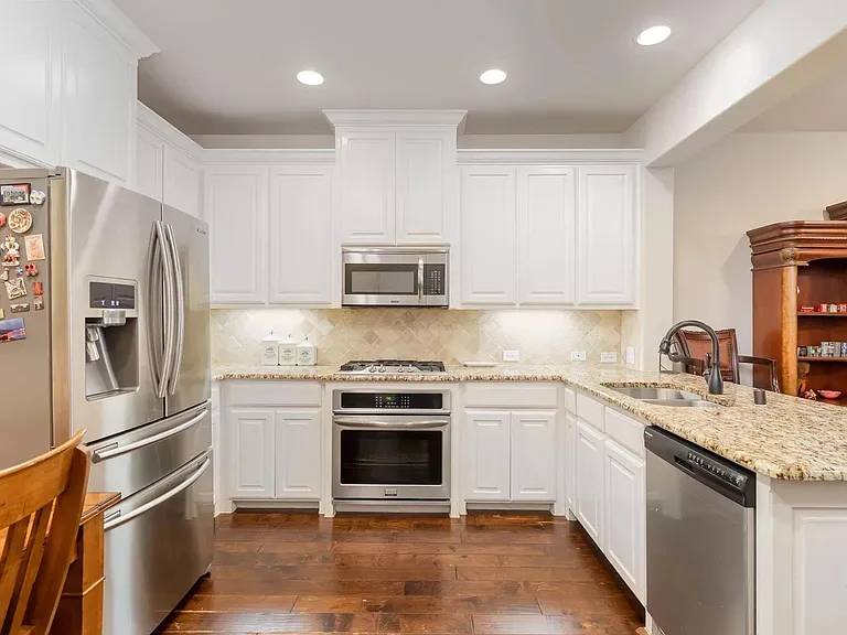 4654C Rhett Ln — Photo 7