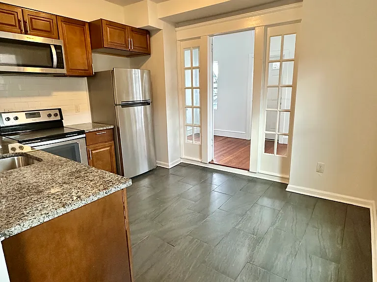 2809 W Girard Ave #2 — Photo 2