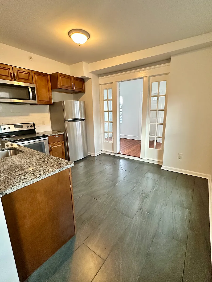 Building Photo - 2809 W Girard Ave #2