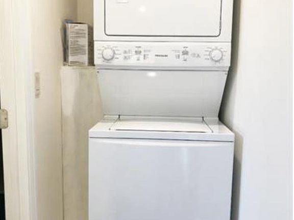 5th image of 935 S Eldorado St #1