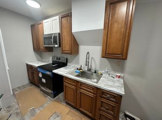 237 S 11th St, Reading, PA 19602