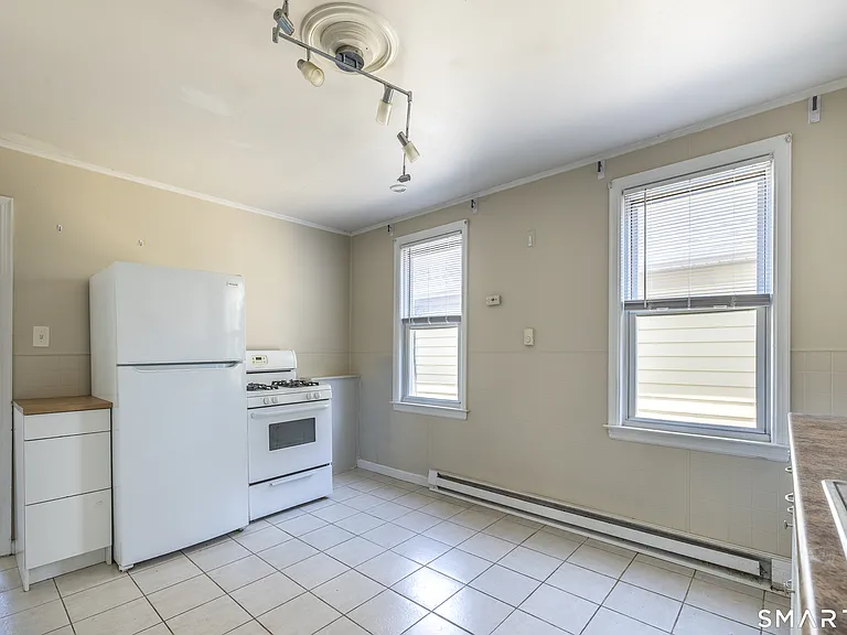 793 Brewster St #2 — Photo 3