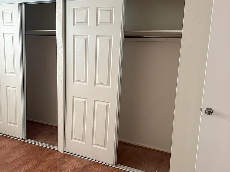 20134 Leadwell St #270 — Photo 11