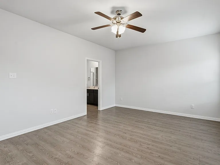 2202 Duke St — Photo 17