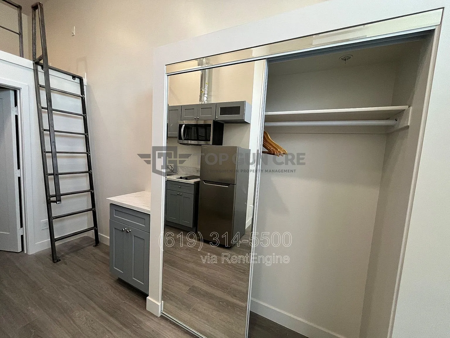 Studio, 1.0 bath, 425 sqft, $1,645 — Photo 3