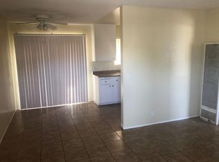 208 N Mayflower St, Hemet, CA 92544
