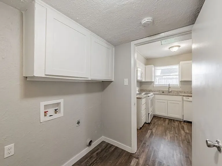 1774 Belshire Ct — Photo 12