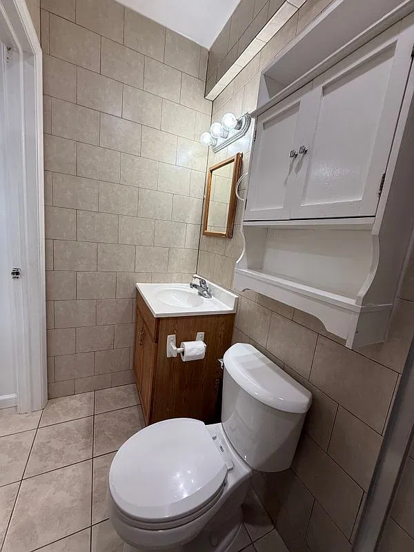 1 bed, 1.0 bath, 550 sqft, $2,000 — Photo 2