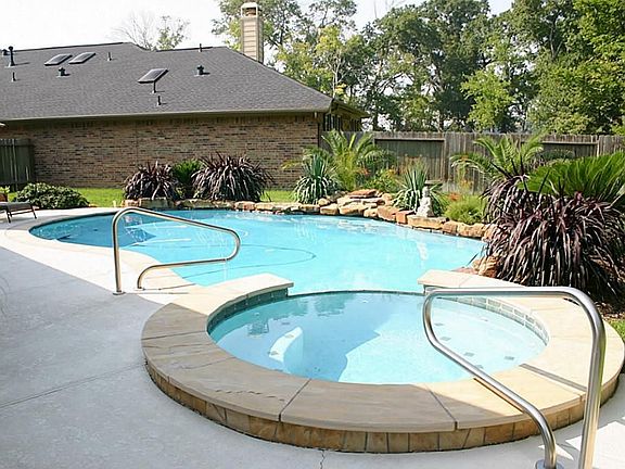 4th image of 6922 Rosemont Park Ln