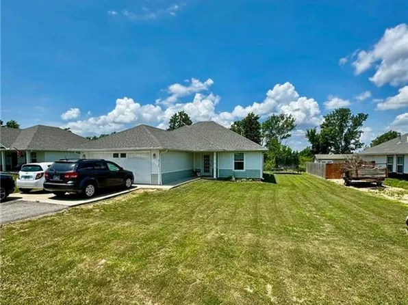 3123 Shepard Ave, Baxter Springs, KS 66713