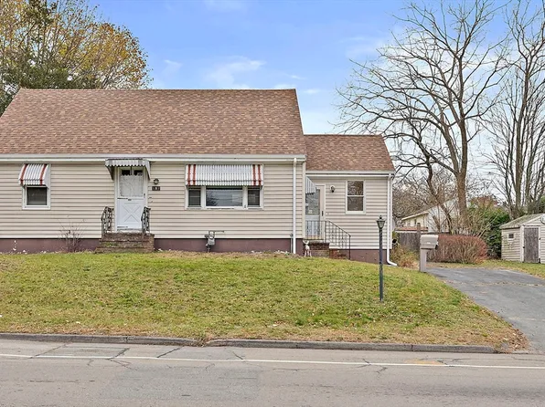 598 Church St, New Bedford, MA 02745