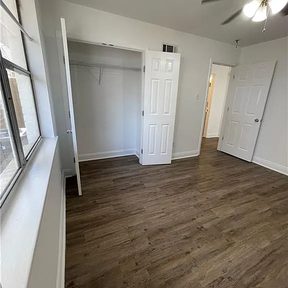 619 E William David Pkwy — Photo 14