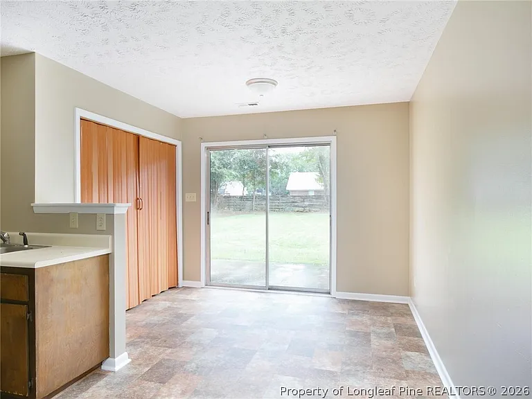 115 Eulon Loop #A — Photo 10