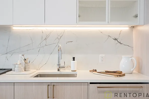 Rented by The KCI Group | media 6