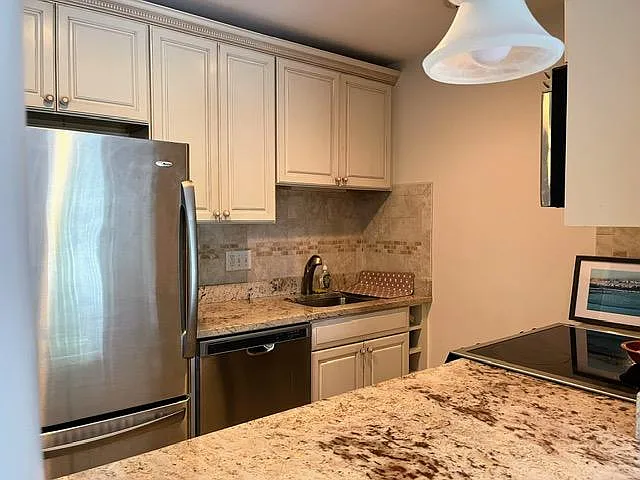 21 Starr Dr #208 — Photo 8