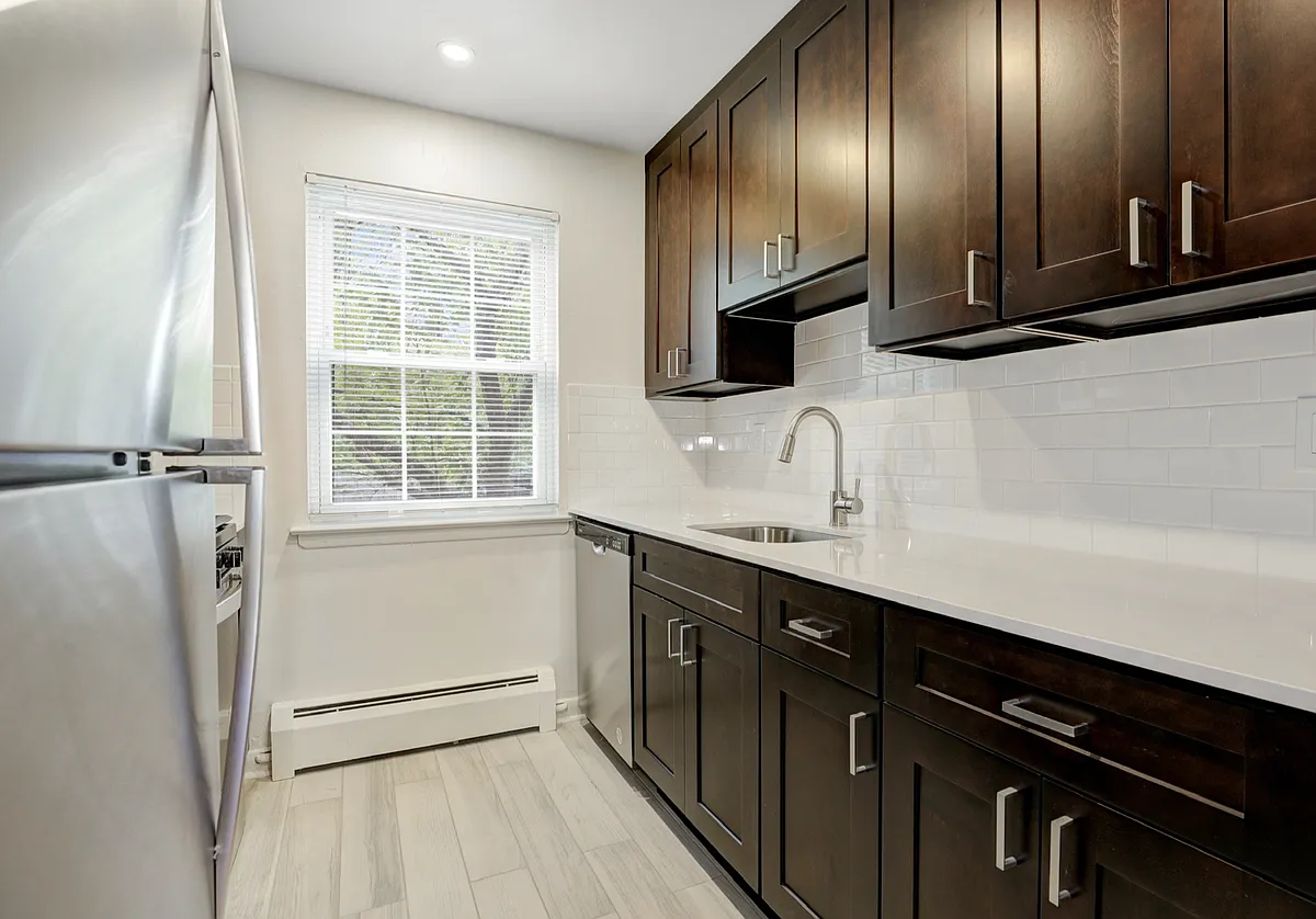 Building Photo - Rosedale Manor