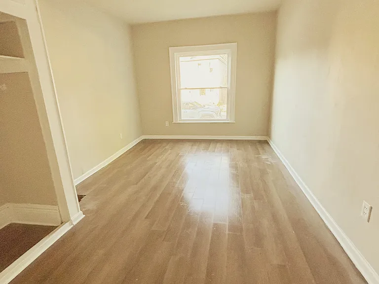 359 Potomac Ave #359 — Photo 5