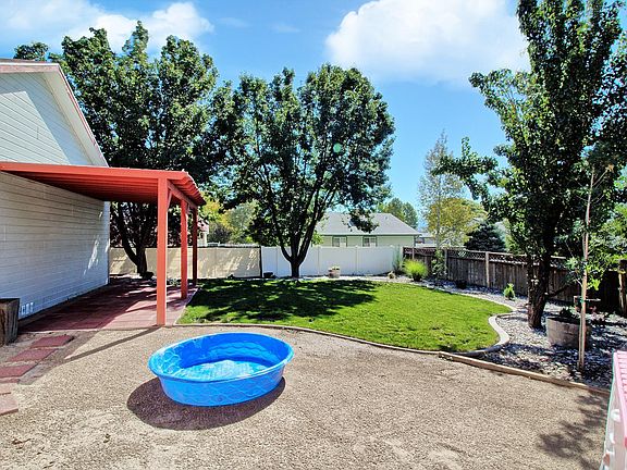 4th image of 3277 1/2 Red Oak Ct