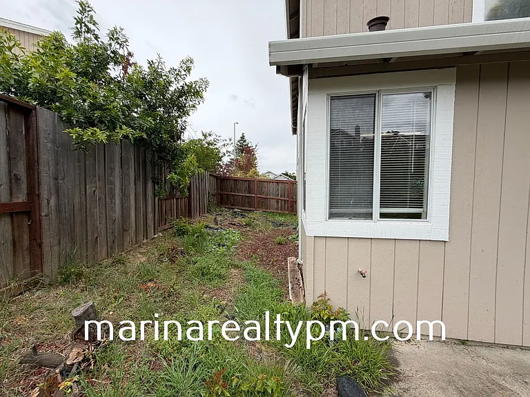 115 James River Rd — Photo 34