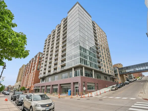 The Lakeview Residences at 333
