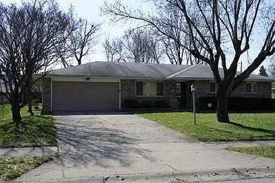 5232 Bromwick Dr photo 1
