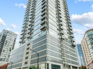 653 N Kingsbury St #2402W, Chicago, IL 60654