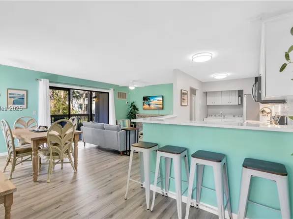 125 Cordillo Pkwy APT 93, Hilton Head Island, SC 29928