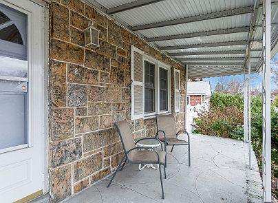 5th image of 37 Aster Dr