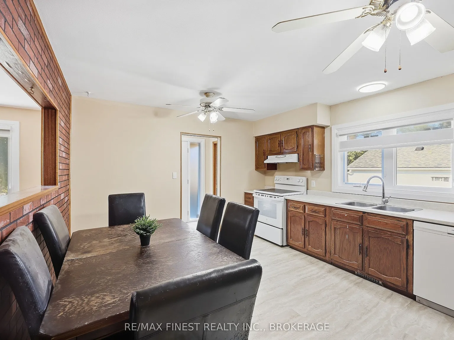 4 bed, $3,500 — Photo 4
