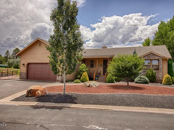 2nd image of 960 N Bison Golf Ct