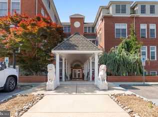 100 Aura Rd APT 204, Clayton, NJ 08312