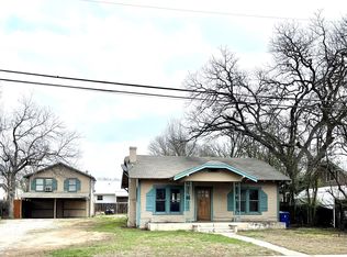 1208 Park St, Kerrville, TX 78028