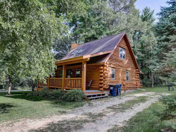 286 E Hiawatha Dr, Wisconsin Dells, WI 53965