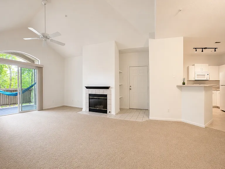 1652 W Canal Cir #532 — Photo 4