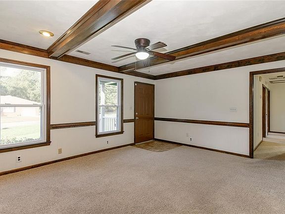 4th image of 2629 Smithson Dr