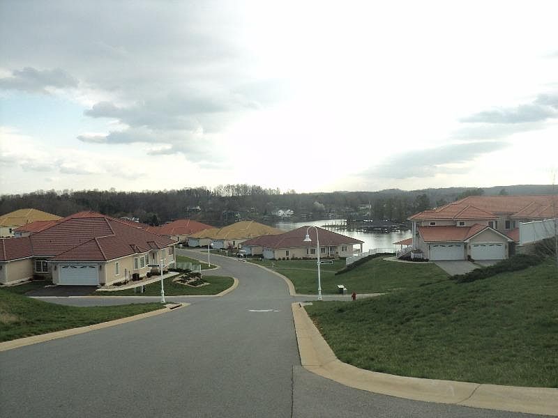 1903 Bridgewater Bay Dr, VA 24121 Zillow