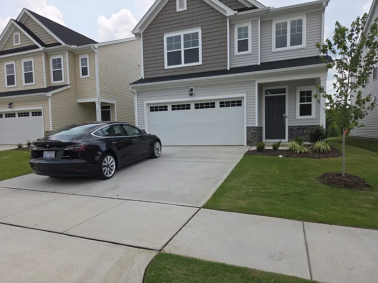 285 Beachcomber Dr — Photo 2