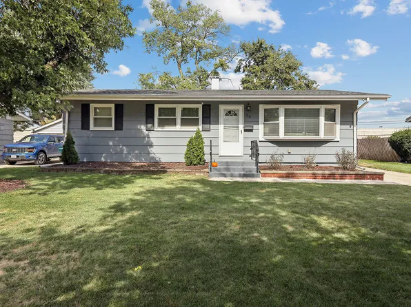 28 Indianwood Dr, Thornton, IL 60476