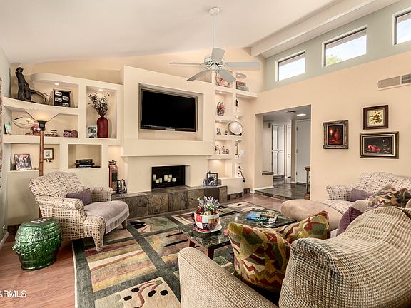 3rd image of 1711 E FRIER Drive