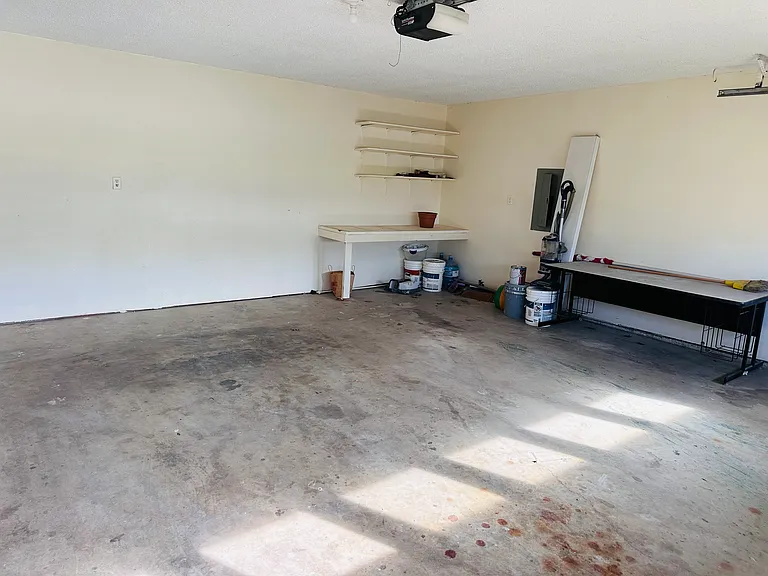 1011 Westgate Dr — Photo 22