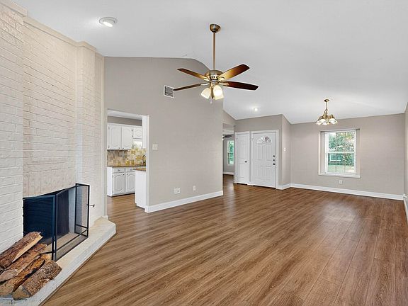 3rd image of 1725 Belltower Pl