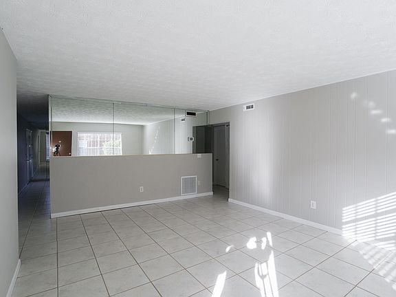 3rd image of 5325 Hansel Ave APT E17