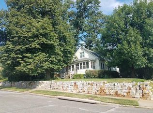 3902 Arbor St, Omaha, NE 68105