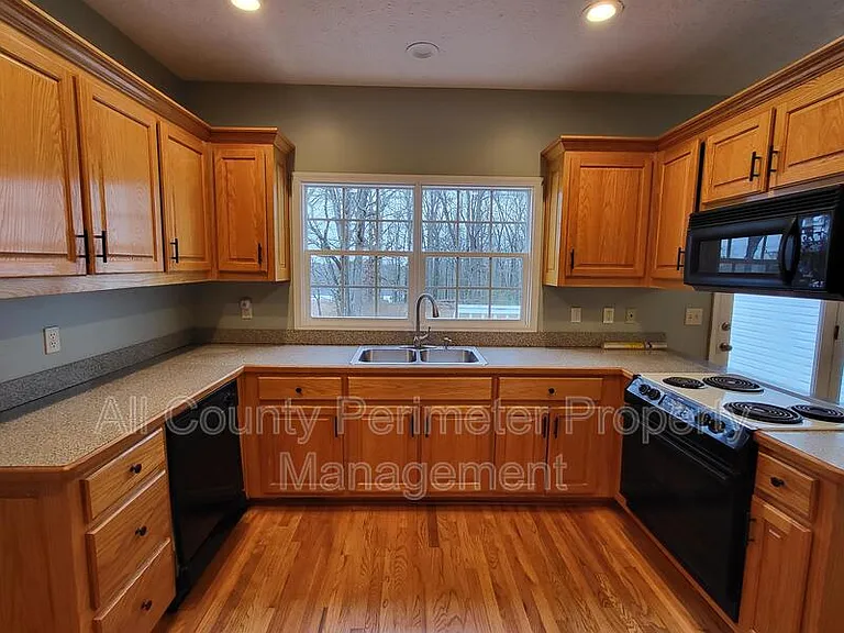 653 Glenn Gee Rd — Photo 13
